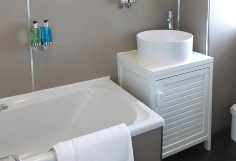 Номер Стандарт Индивидуальный, Cullen Bay Hotel