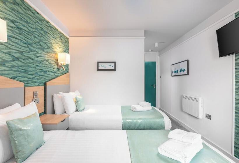 Номер Стандарт, Caledonian Hotel  A Bespoke Hotel’
