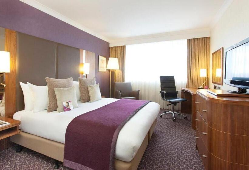 Номер Executive, Crowne Plaza Reading