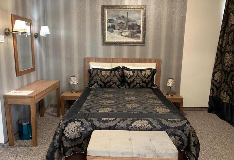 سوییت جونیور, Bononia