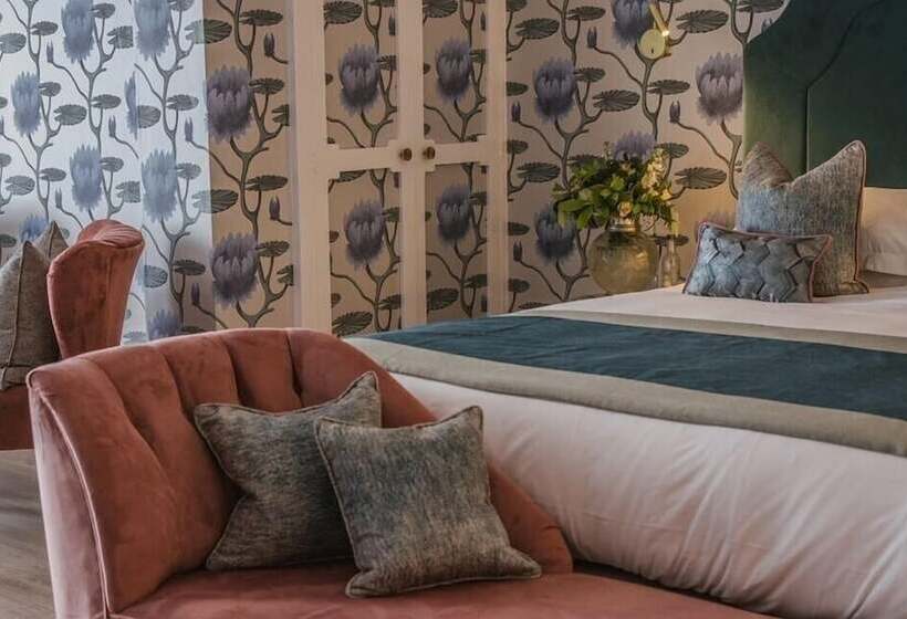 سوییت جونیور, Queens Hotel & Spa Bournemouth