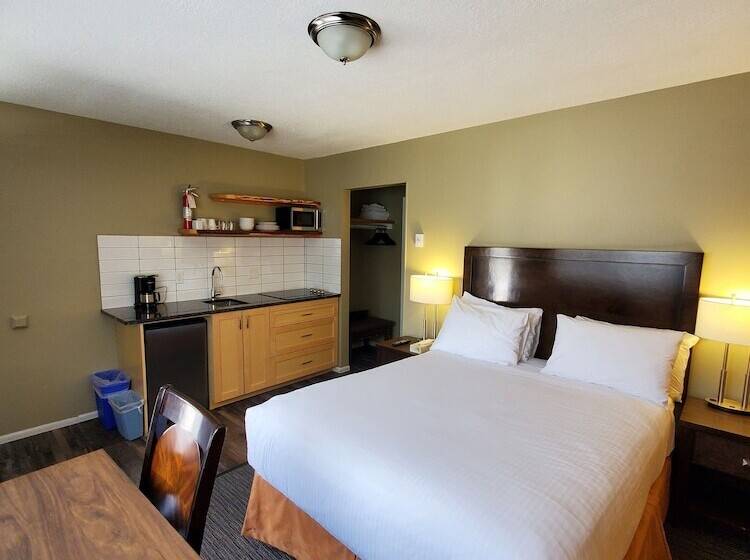 스위트, Alpine Inn & Suites