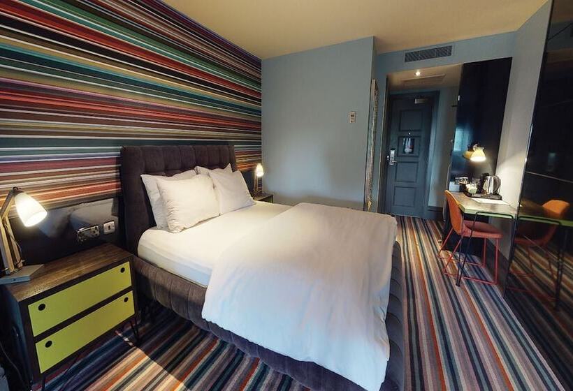 Номер Стандарт, Village Hotel Wirral