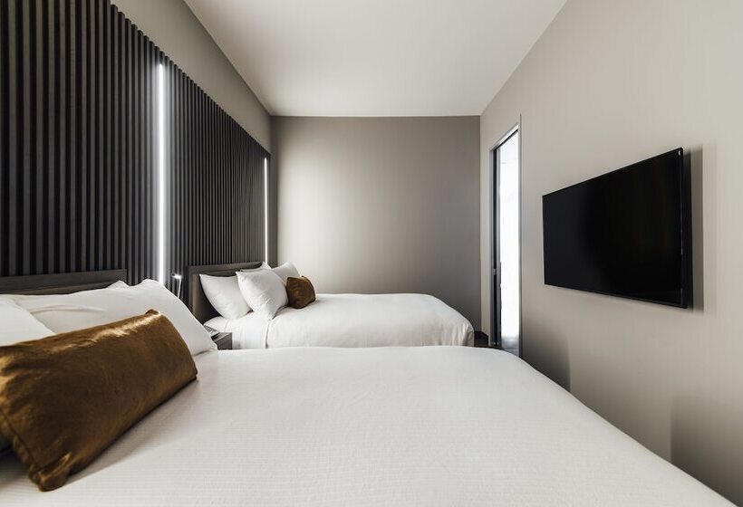 Family Suite, Entourage Surlelac