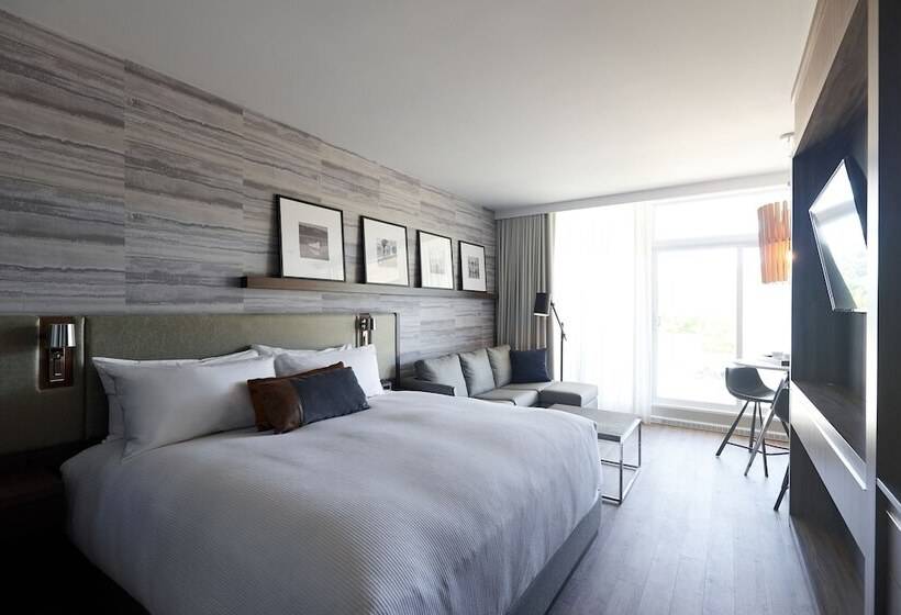 Family Suite, Entourage Surlelac