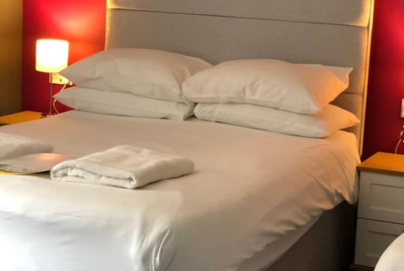 سوئیت با تخت بزرگ, Hilton Vancouver Airport