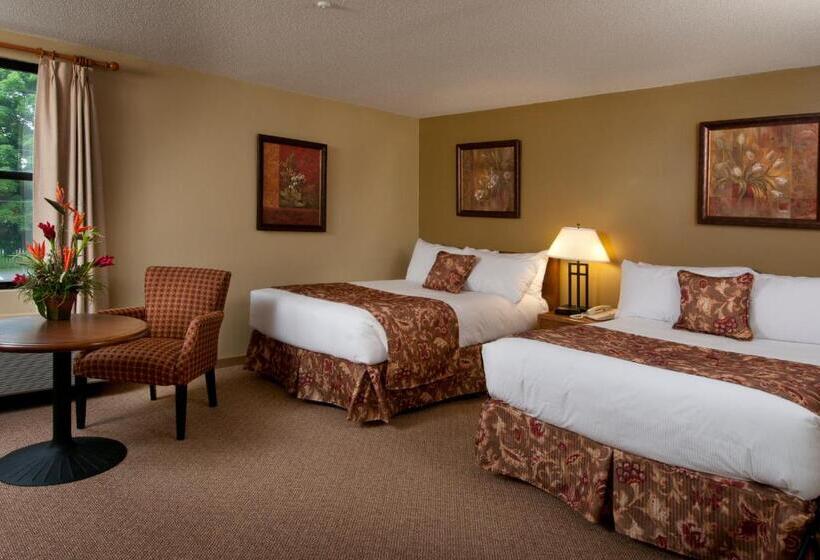 ２ダブルベッドのスタンダードルーム, Maritime Inn Antigonish