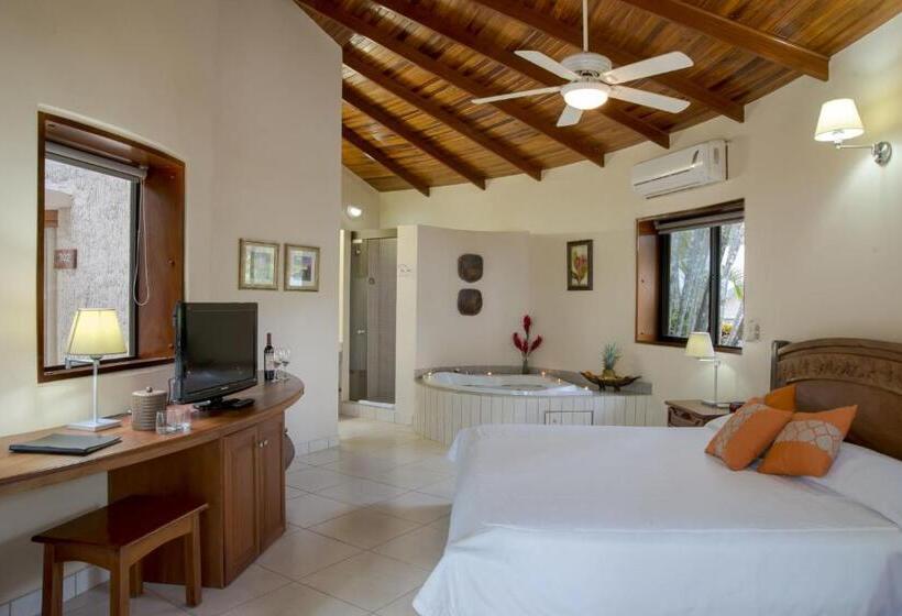 سوییت, Tango Mar Beachfront Boutique Hotel & Villas