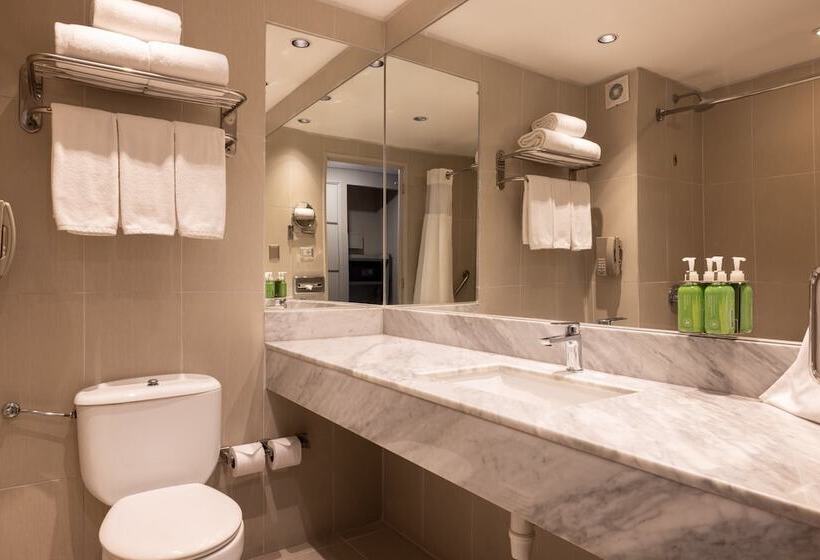 带2个双人床的标准工作室, Holiday Inn Express   Iquique, An Ihg
