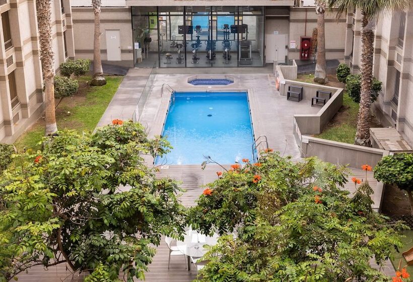 带2个双人床的标准工作室, Holiday Inn Express   Iquique, An Ihg