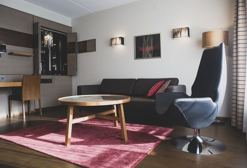 Полулюкс, Levi Hotel Spa