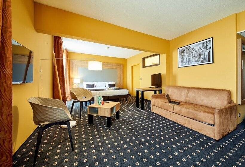 Полулюкс, 7hotel&spa