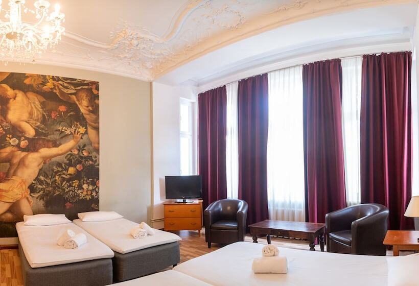 اتاق استاندارد چهار تخته, Safestay Berlin Kurfurstendamm