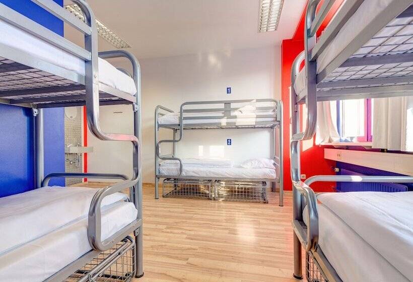 تختخواب در اتاق مشترک, Generator Berlin Prenzlauer Berg