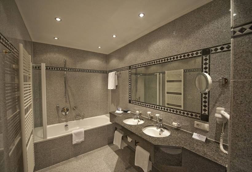 经典小型套房, Parkhotel Adler