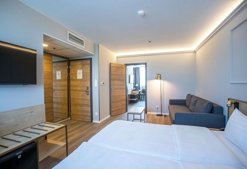 Номер Superior, Expo Tower By Mellow Mood Hotels