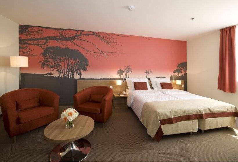 Номер Superior, Expo Tower By Mellow Mood Hotels