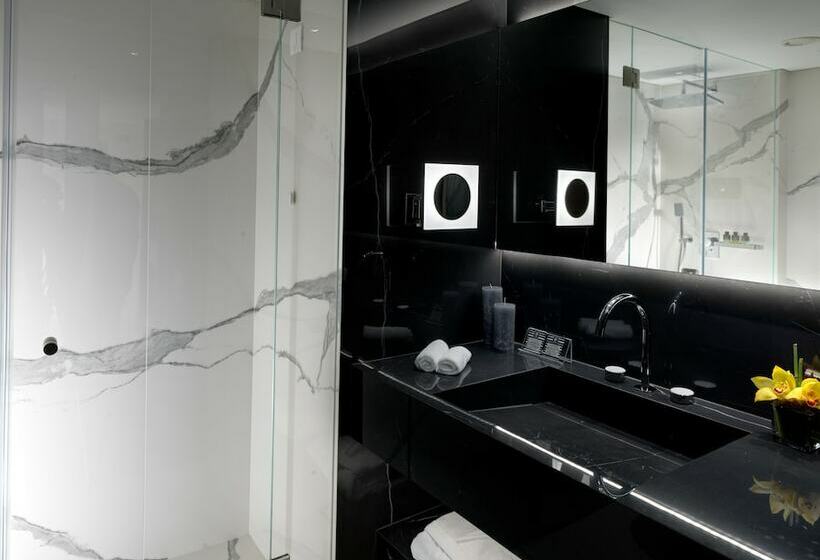 프레지덴셜 스위트, Njv Athens Plaza