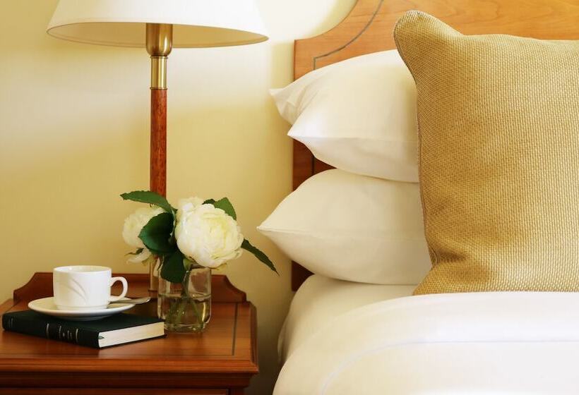 اتاق استاندارد, Galway Bay Hotel Conference & Leisure Centre