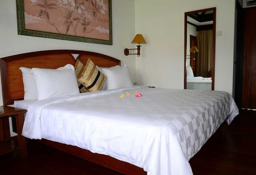 Номер Deluxe Вид на Море, Merumatta Senggigi Lombok