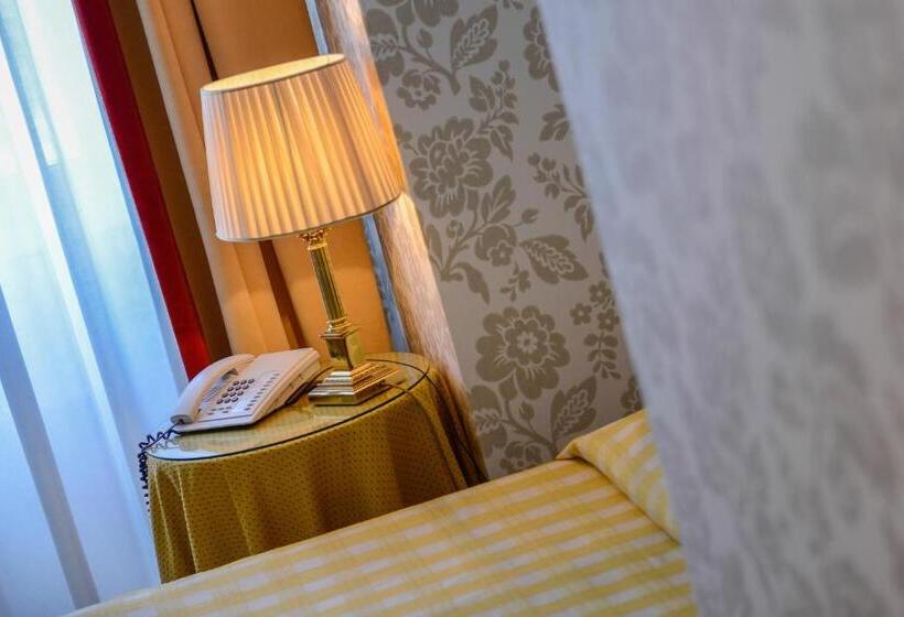 اتاق لوکس یک تخته, Albergo Alla Posta