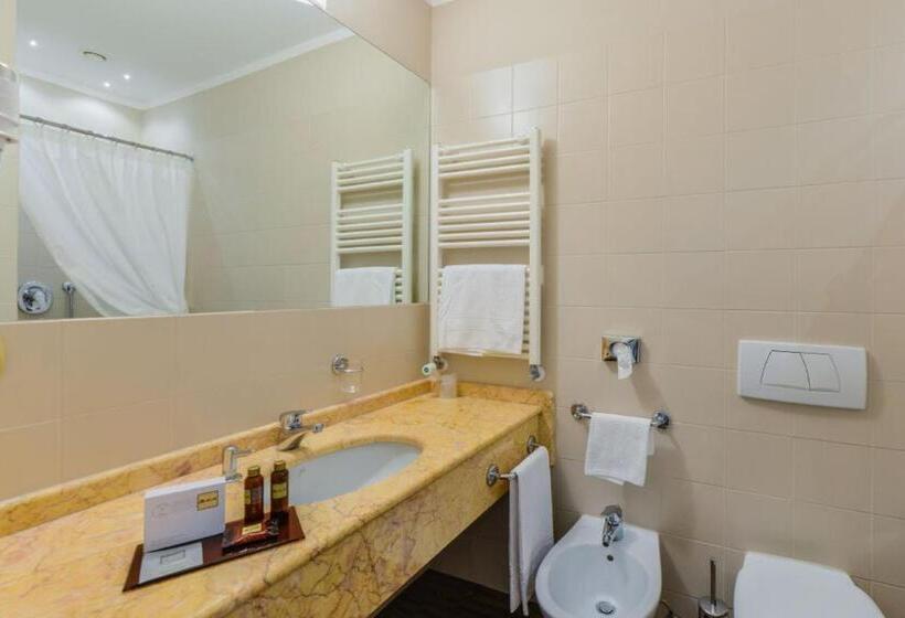 اتاق لوکس, Albergo Alla Posta
