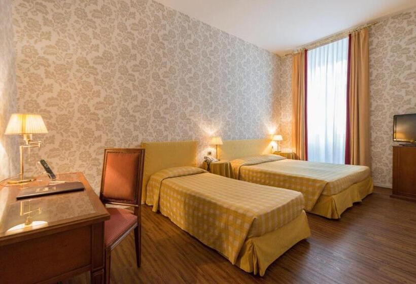 اتاق لوکس, Albergo Alla Posta