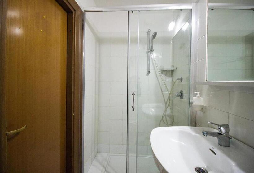 Chambre Standard, Aquarium Termini