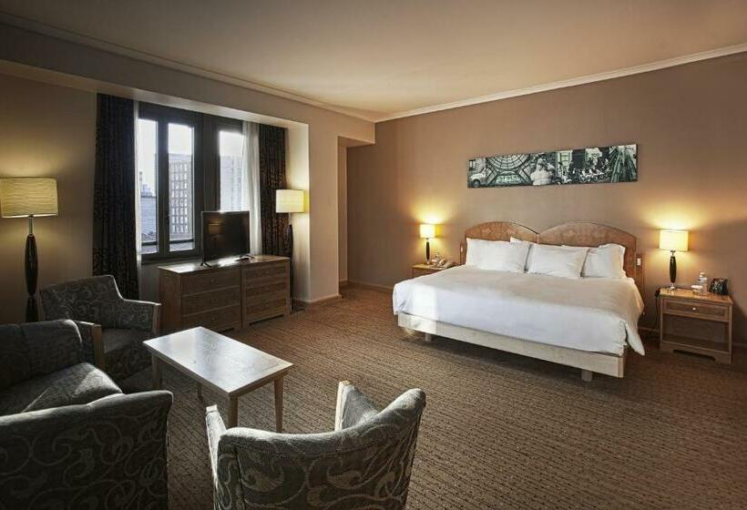 Deluxe Room King Size Bed, Hilton Milan