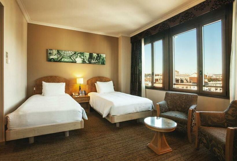 Deluxe Room, Hilton Milan