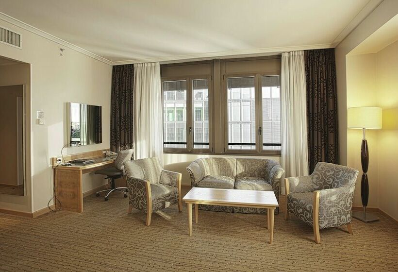 Deluxe Room, Hilton Milan