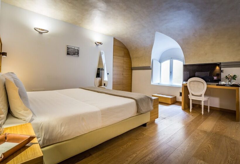 اتاق لوکس, La Scaletta Al Ponte Vecchio