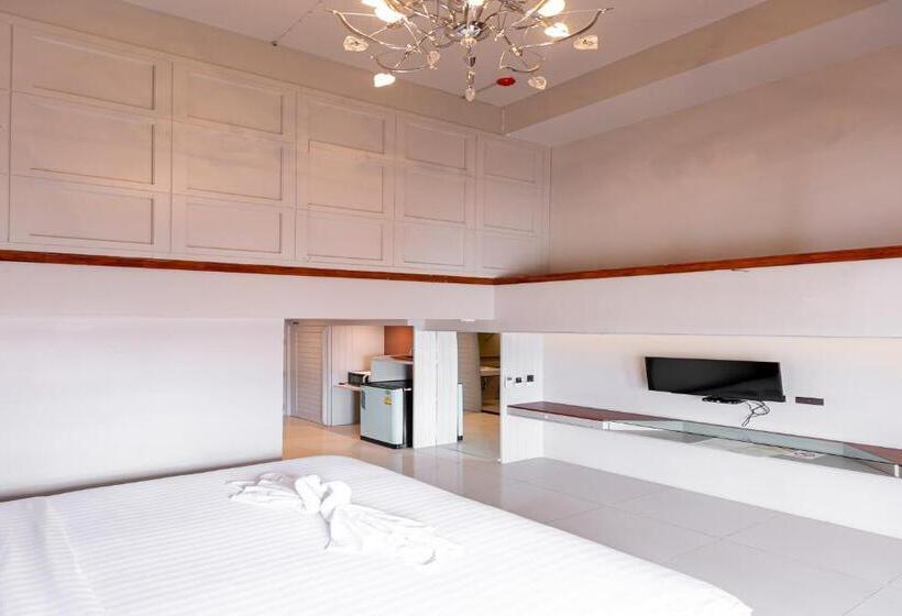 Quarto Deluxe, A Room Bangkok Sathorn