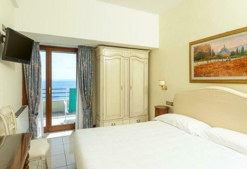Номер Стандарт Вид на Море, Porto Roca