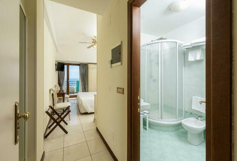 Номер Стандарт Вид на Море, Porto Roca