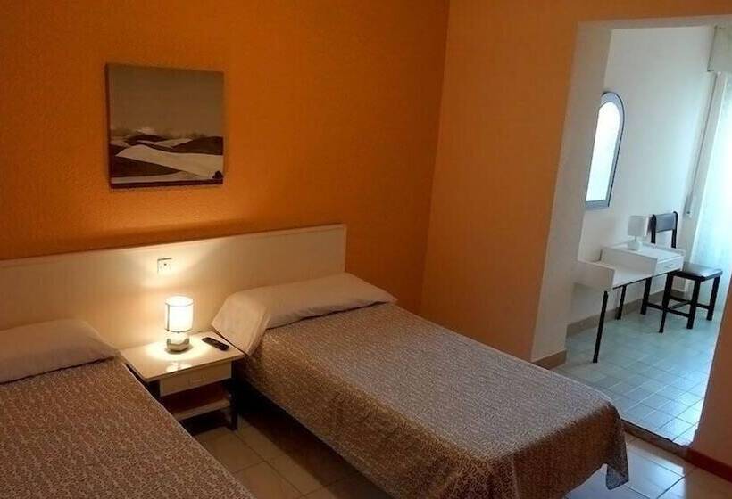 Номер Стандарт, Hostal Isla Playa