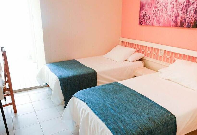 Семейный Номер, Hostal Isla Playa