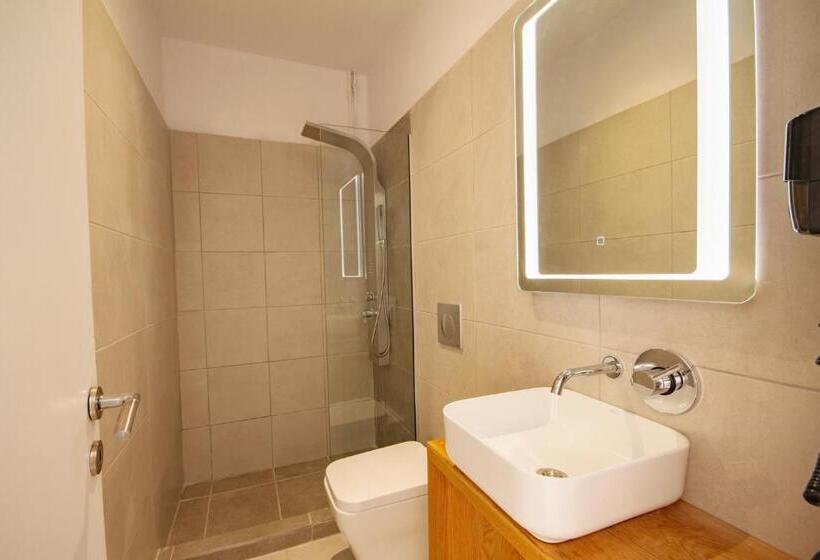 Люкс Вид на Бассейн, Olive Grove Suites Boutique