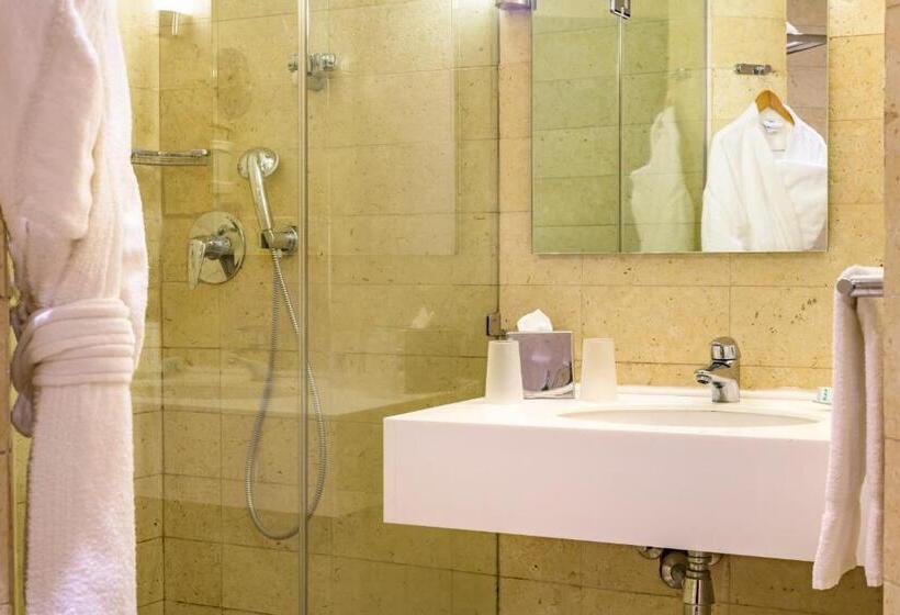 سوییت خانوادگی, Grand Tala Bay Resort, Aqaba