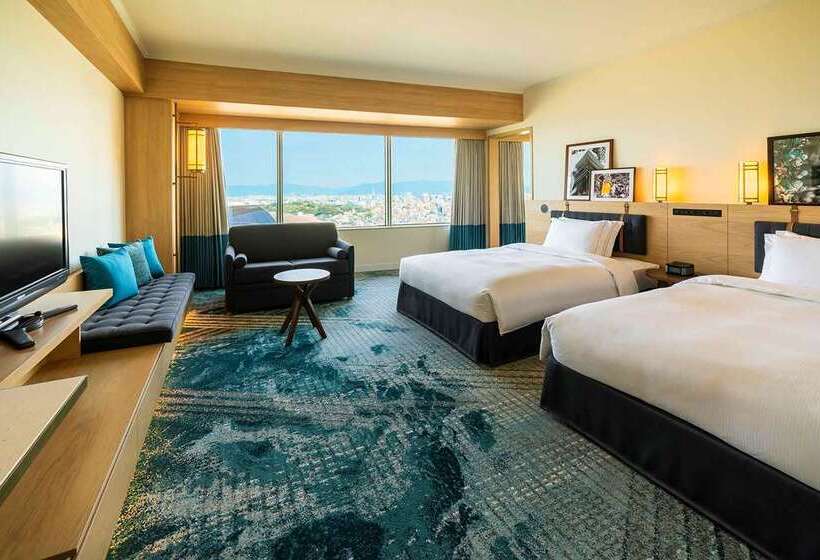 Семейный Полулюкс, Hilton Fukuoka Sea Hawk