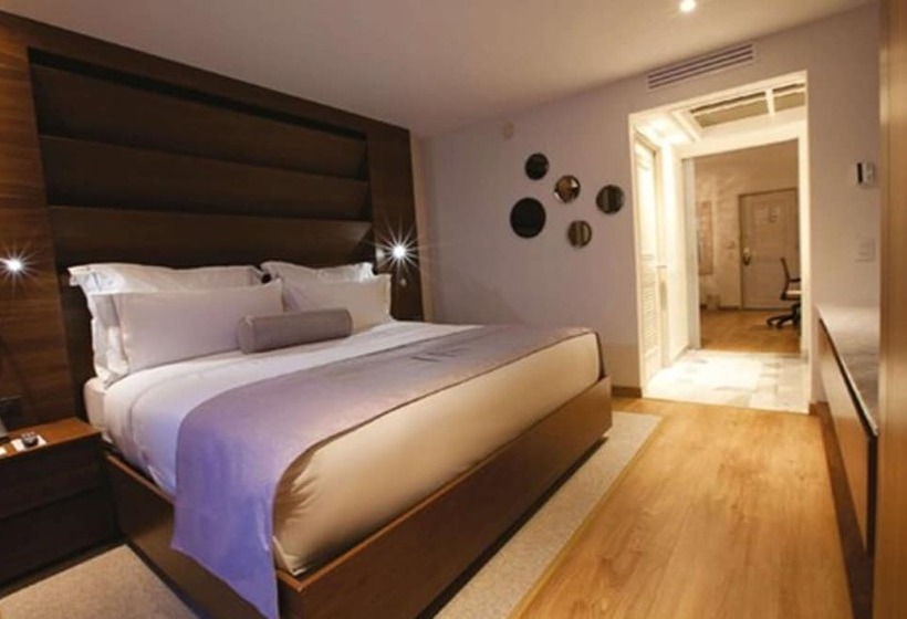 سوییت جونیور اجرایی, Hs Hotsson Hotel Leon