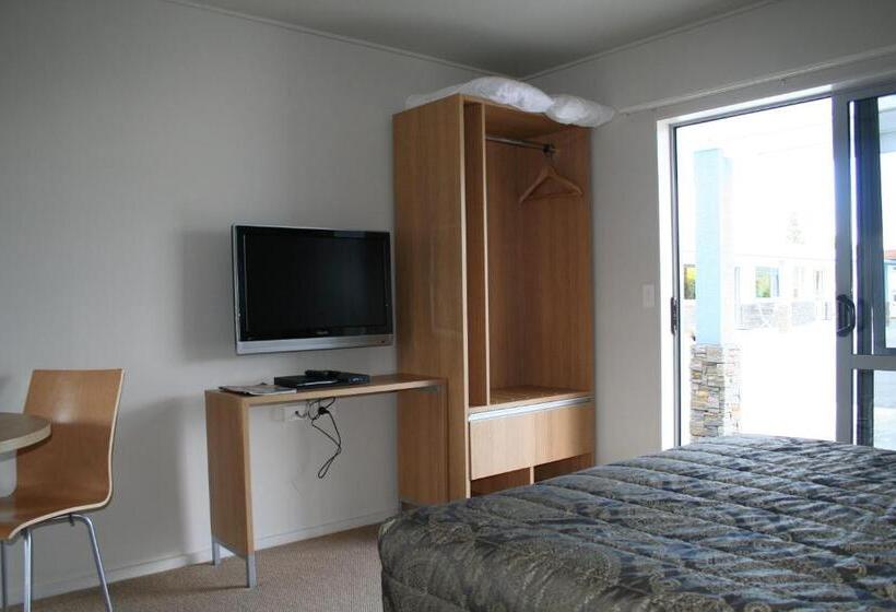 스탠다드 스튜디오, Anchorage Motel Apartments