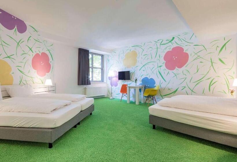 اتاق استاندارد سه نفره, Flowers Hotels
