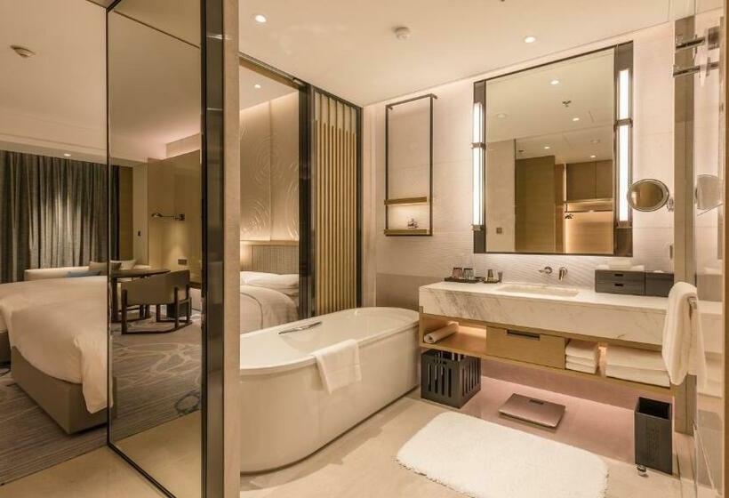 اتاق لوکس با تخت بزرگ, Suzhou Marriott Hotel Taihu Lake