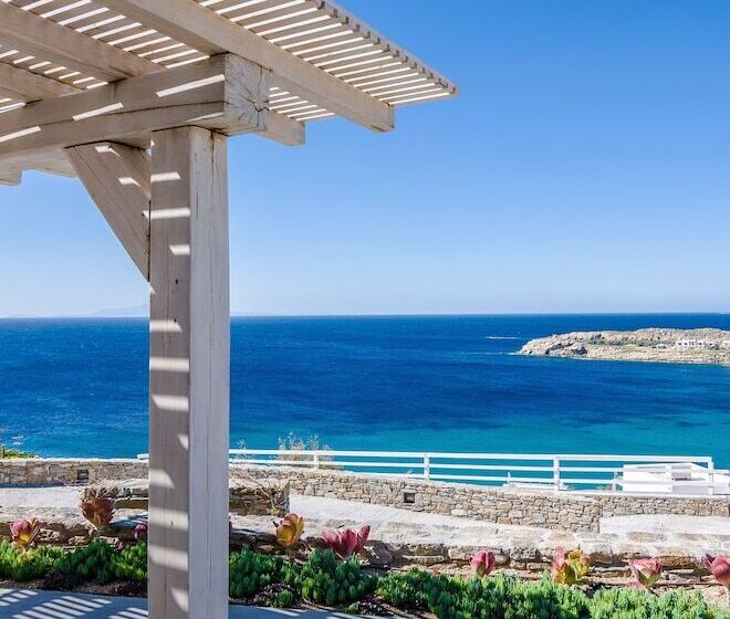 Deluxe Suite Sea View, Eden View Suites & Villas