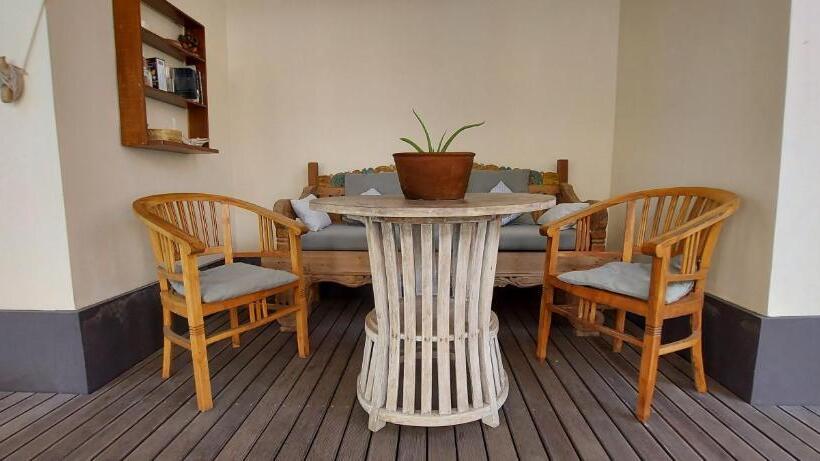 ویلای 4 خوابه, Living Room Lembongan
