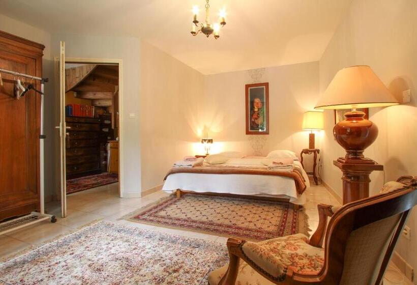 اتاق استاندارد با تخت بزرگ, Manoir Des Turets