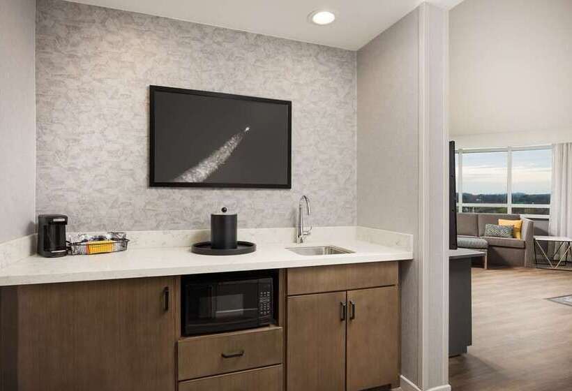 스위트 킹사이즈 침대, Home2 Suites By Hilton Jekyll Island