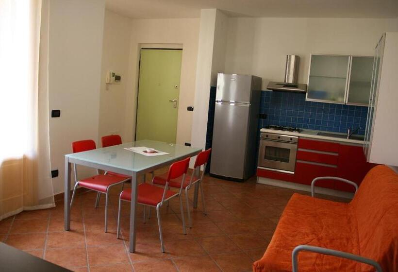 Apartamento 2 Dormitórios, Residence Corso Monferrato