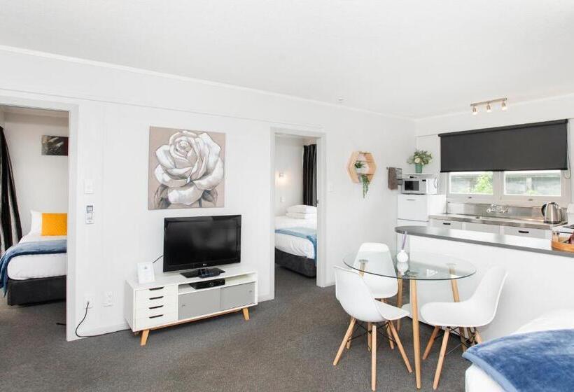 Family Suite, Waikanae Beach Motel